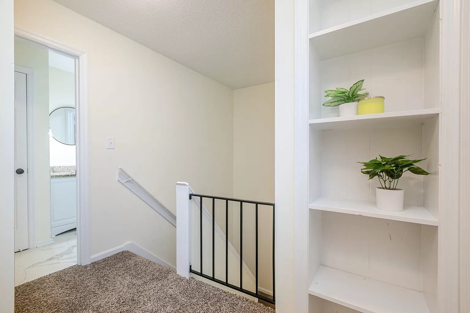 Building Photo - 2926 Arrowhead Dr