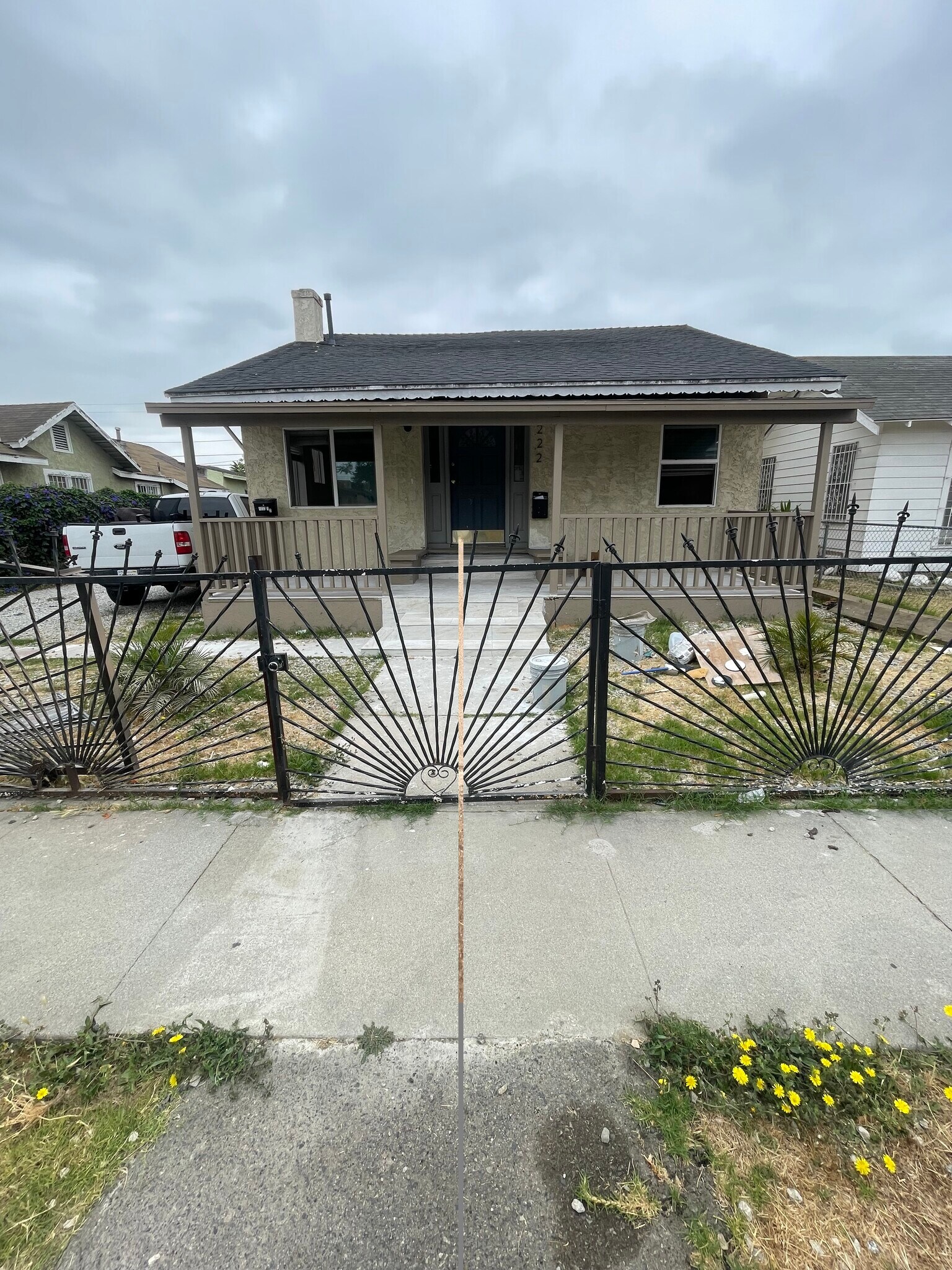 Building Photo - 1222 W 90th St