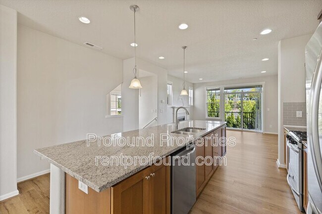 Building Photo - 13086 SW Aubergine Ter