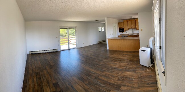 Building Photo - 718 Darby St