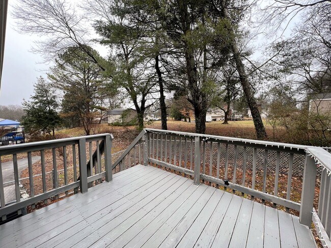 Building Photo - 4 BEDROOM HOME IN FARRAGUT!!!