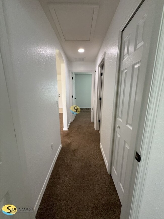 Building Photo - 76 Pine Radial