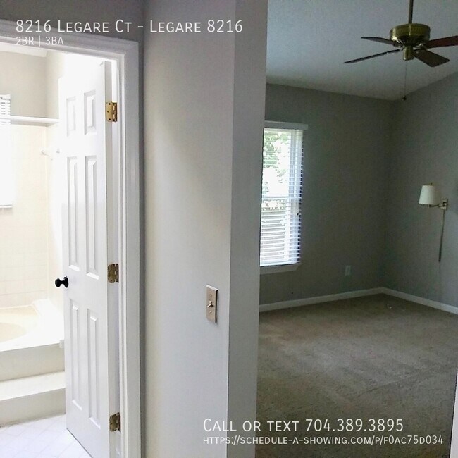 Building Photo - 8216 Legare Ct