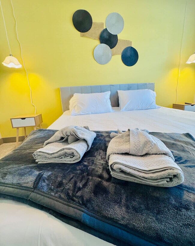 Building Photo - 9276 Vintage Hills Way