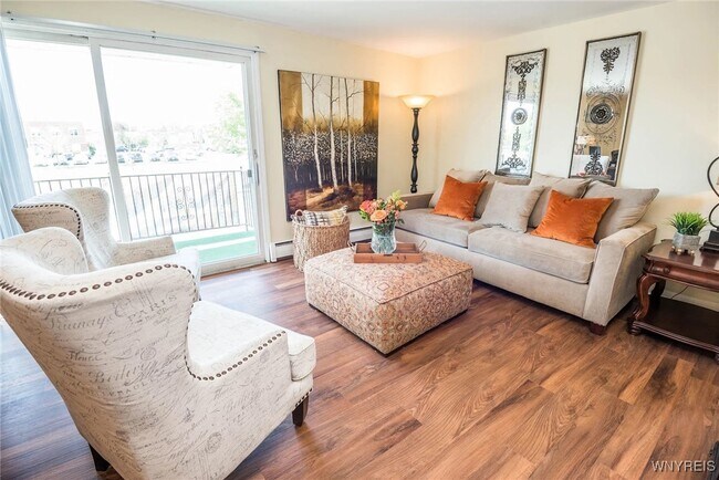 Building Photo - 1968 Sheridan Dr