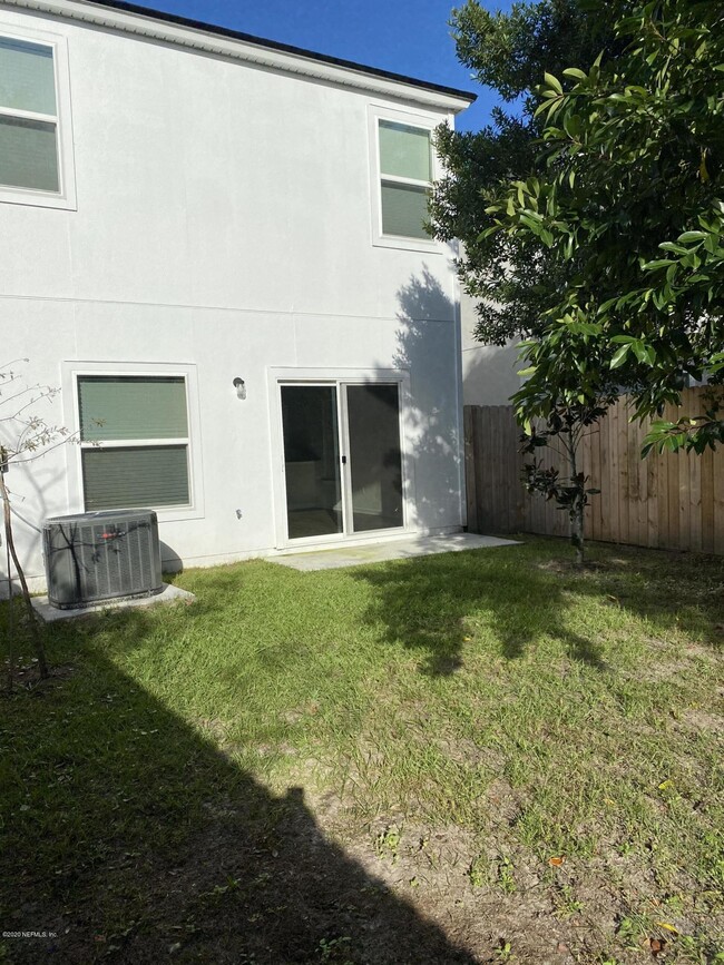 Building Photo - 2308 Wooddale St