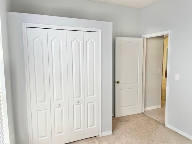 Building Photo - Oviedo - 3 Bedroom, 2 Bathroom - $2,345.00