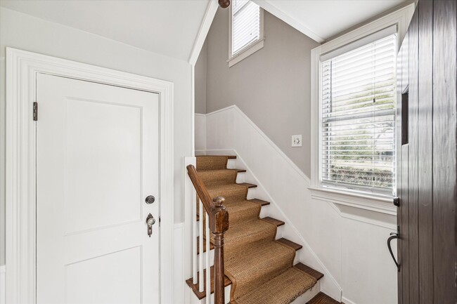 Building Photo - 2315 Swift Blvd