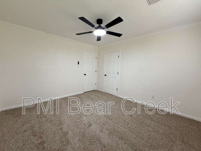 Building Photo - 302 16th St