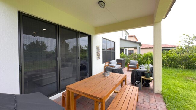Building Photo - 16408 Sea Turtle Pl