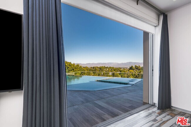 Building Photo - 16457 Westfall Pl