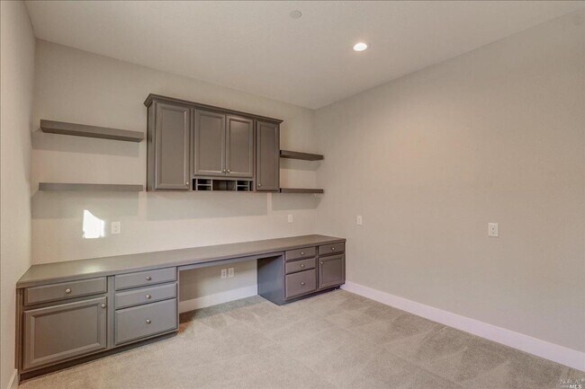 Building Photo - Beautiful 4 Bedroom Home in Brighton Landing – Vacaville