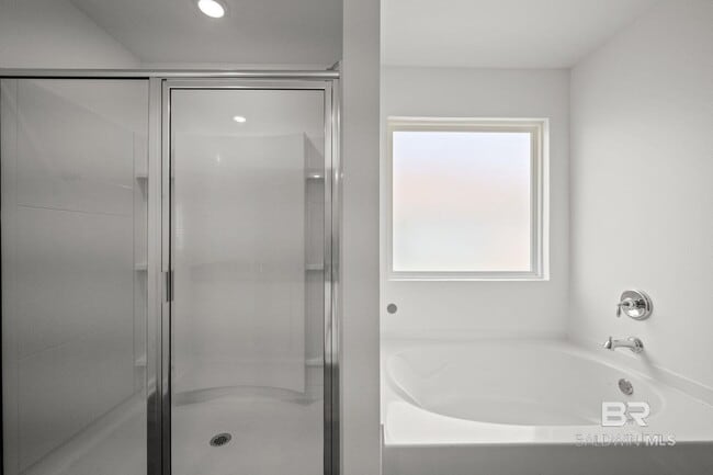 Building Photo - 15133 Forsythia Lp