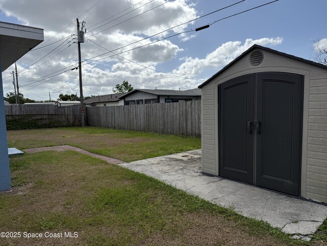 Building Photo - 2943 Telka Lynn Dr