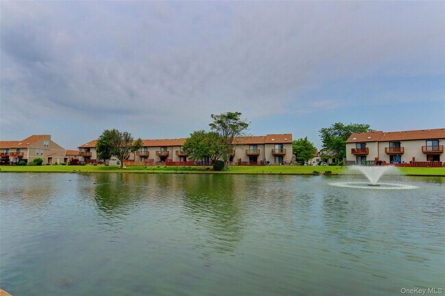 Building Photo - 100 Daly Blvd