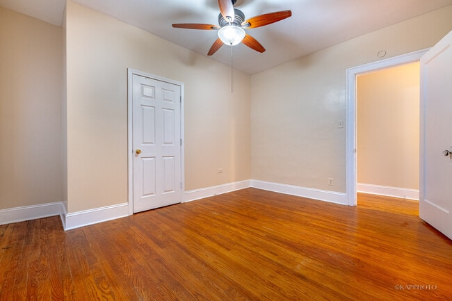 Building Photo - 6819 S Ridgeland Ave