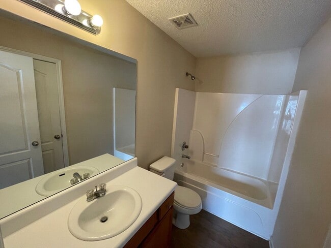 Building Photo - PRE-LEASING FOR AUGUST 2 2026 MOVE IN! 1/2 Off Deposit!