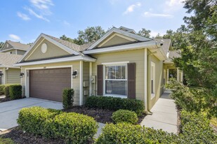Building Photo - 20101 Weeping Laurel Pl
