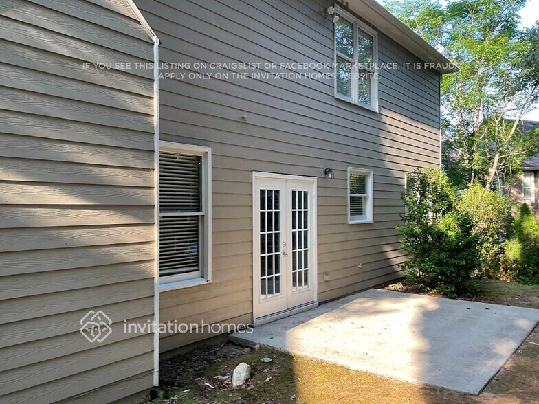 Building Photo - 4007 Annandale Main NW