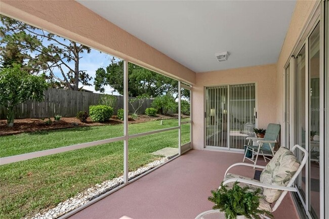 Building Photo - 408 Lake Suzanne Dr