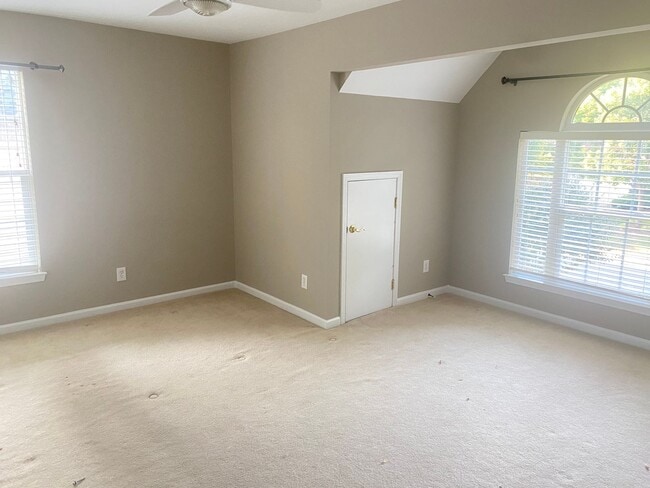 Building Photo - Immaculate Northstone Home Located on the 12th Hole