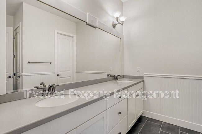 Building Photo - 6601 Pinery Villa Pl