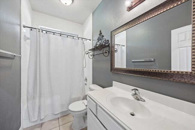 Building Photo - 13518 Via Chianti Ln