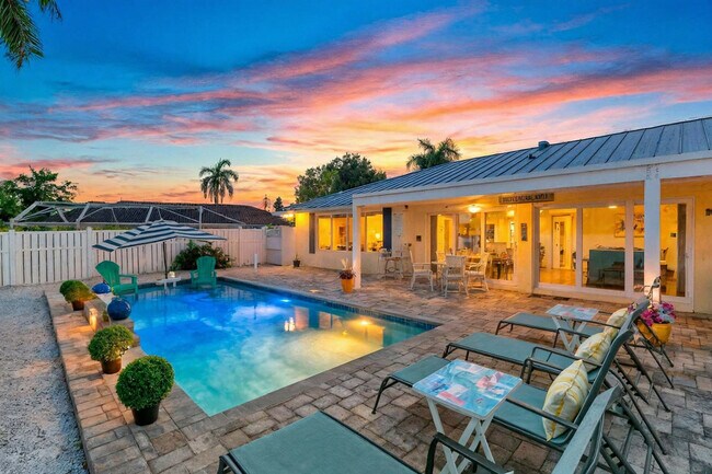 Building Photo - 685 N Barfield Dr