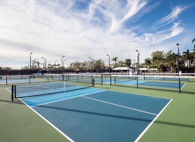 Building Photo - STUNNING REMODELED 4-BEDROOM, 3.5-BATH FUR...