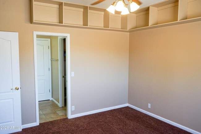 Building Photo - 541 N Danielson Way