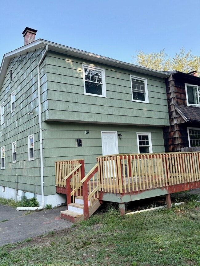 Building Photo - 171 Newhall St
