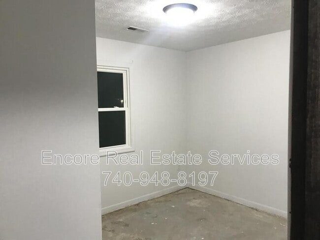 Building Photo - 1241 Green Valley Dr