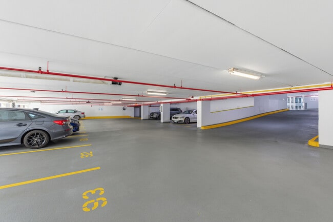 Building Photo - 200 N Dearborn St