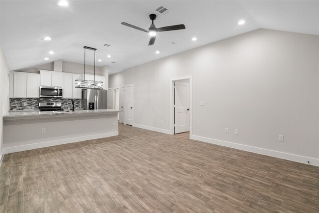 Building Photo - 13018 Walden Rd