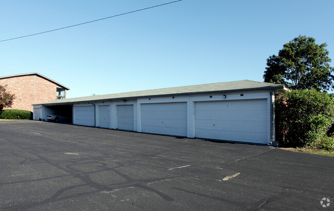 Building Photo - Heron Lake Condominium