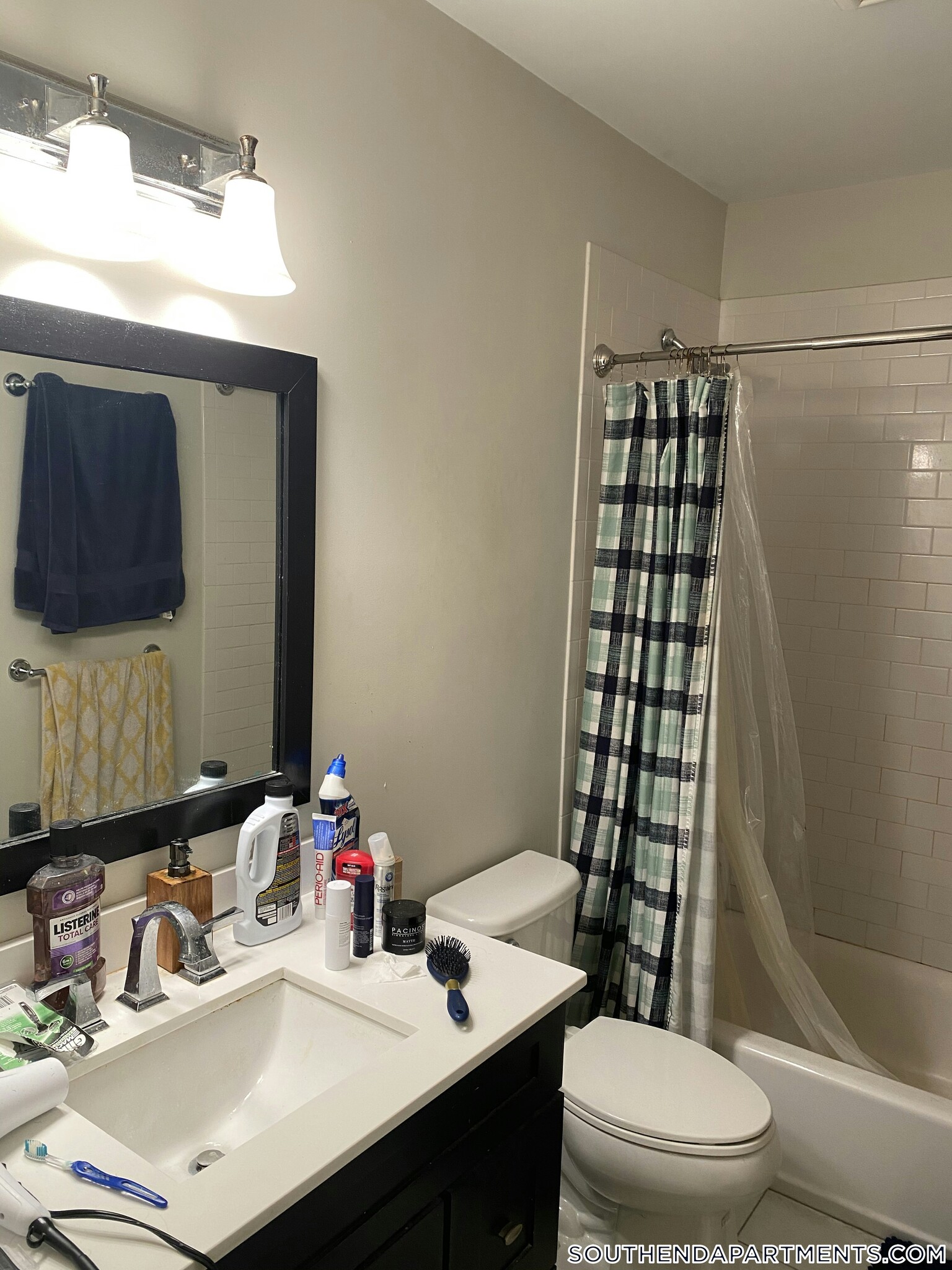 Building Photo - 658 Massachusetts Ave