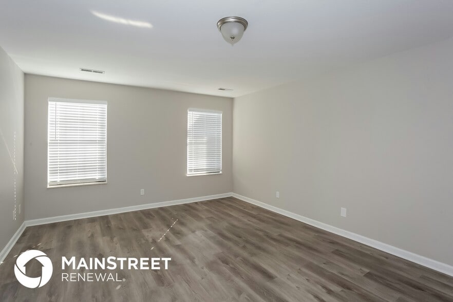 Building Photo - 411 Leeds Ct