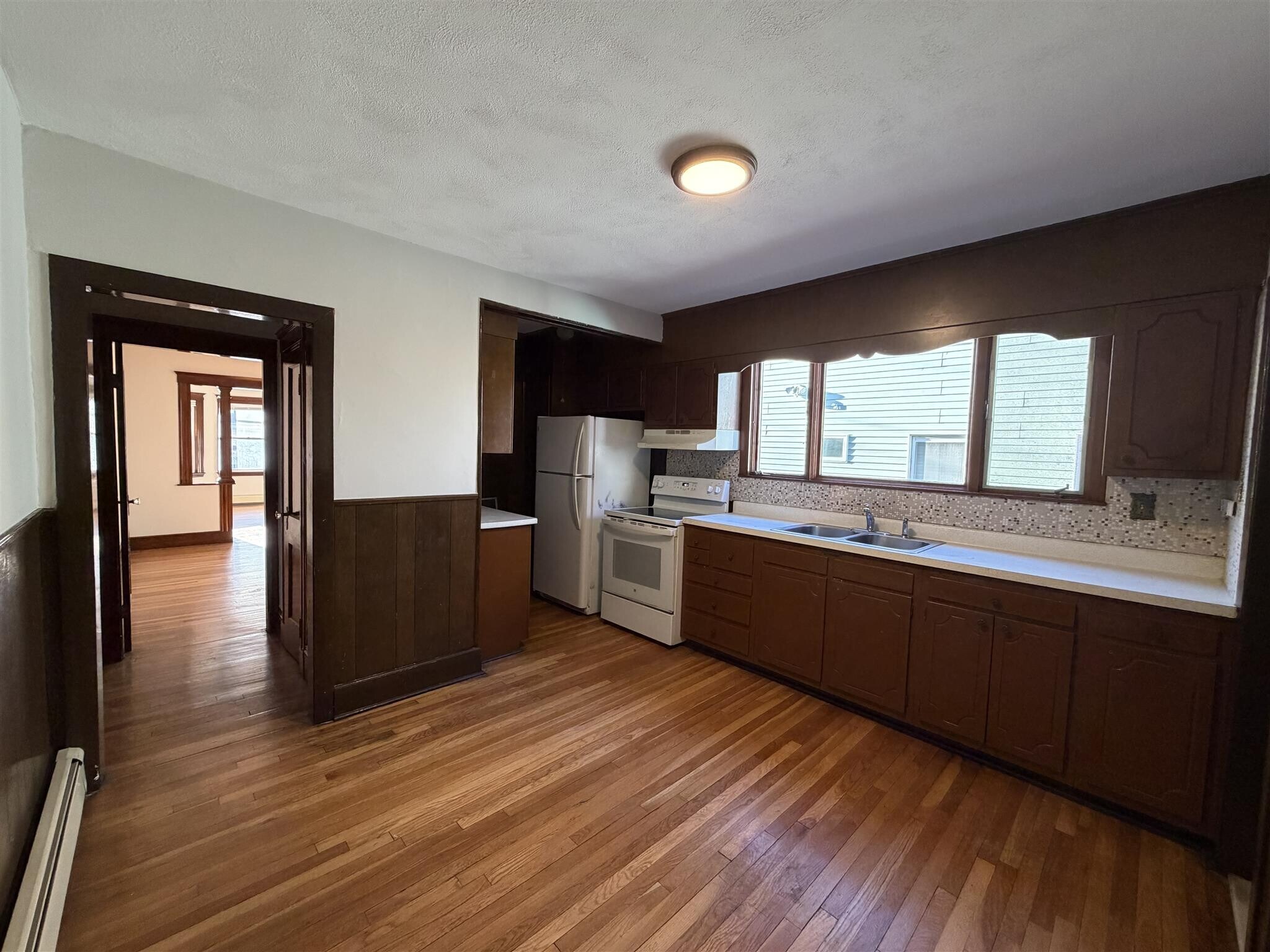 Building Photo - 30 Medford St