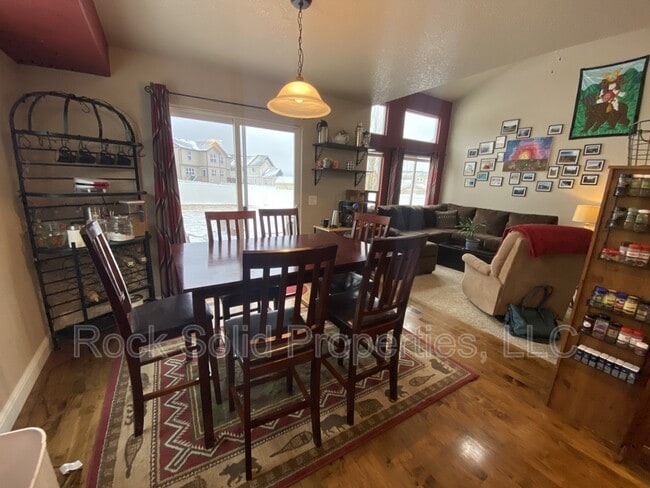 Building Photo - 6971 Boot Strap Ct