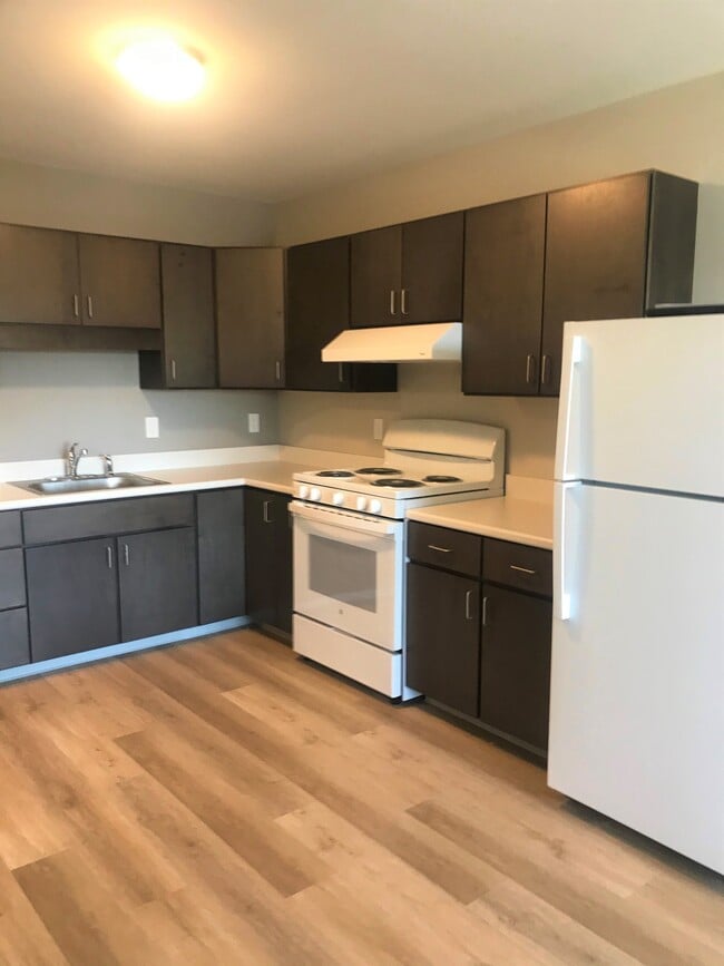 Building Photo - Wessex Woods (New 55+ Community!)