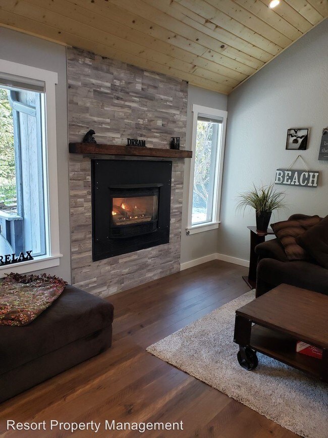 1057 E Loch Lomond Ct 1057 E Loch Lomond Ct Hayden ID 83835