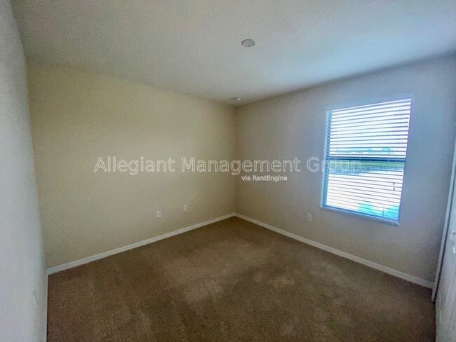 Building Photo - 2363 Seven Oaks Dr