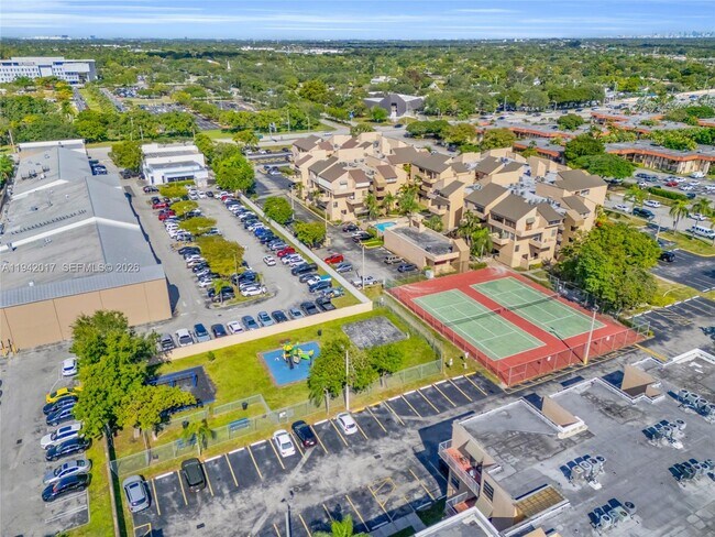 Building Photo - 10400 SW 108th Ave