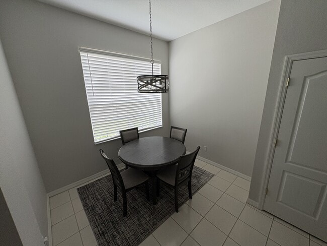 Building Photo - 101 Ravinia Cir
