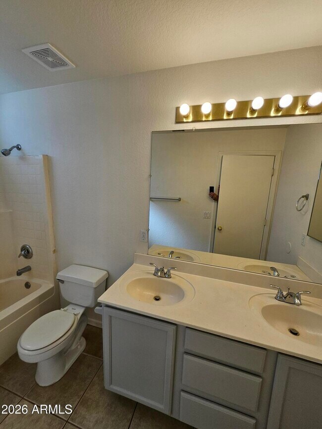 Building Photo - 4545 N 67th Ave