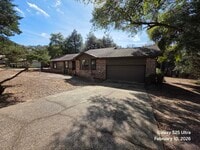 Building Photo - 121 Jacob Dr