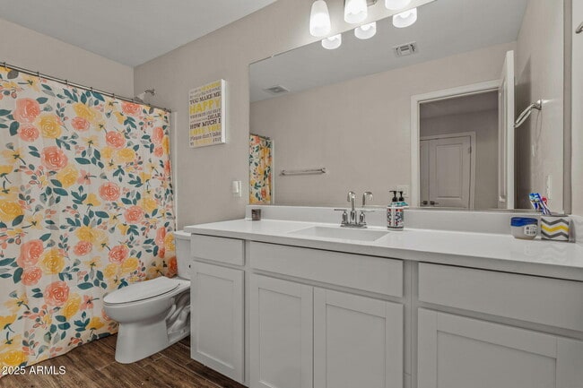 Building Photo - 17809 W Country Club Terrace