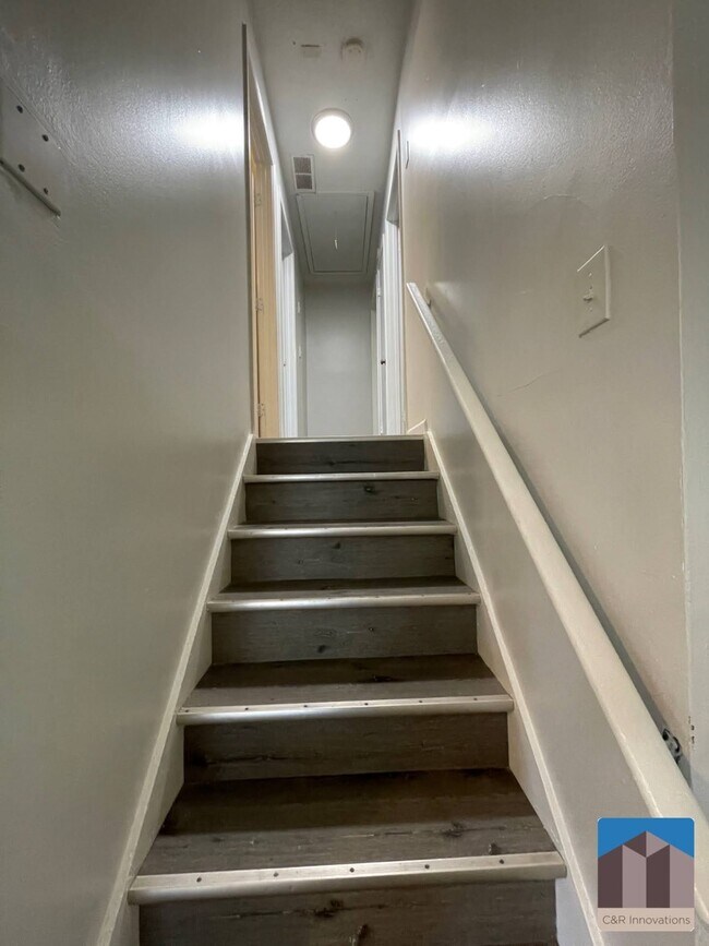 Building Photo - 1086 Riva Ridge Dr