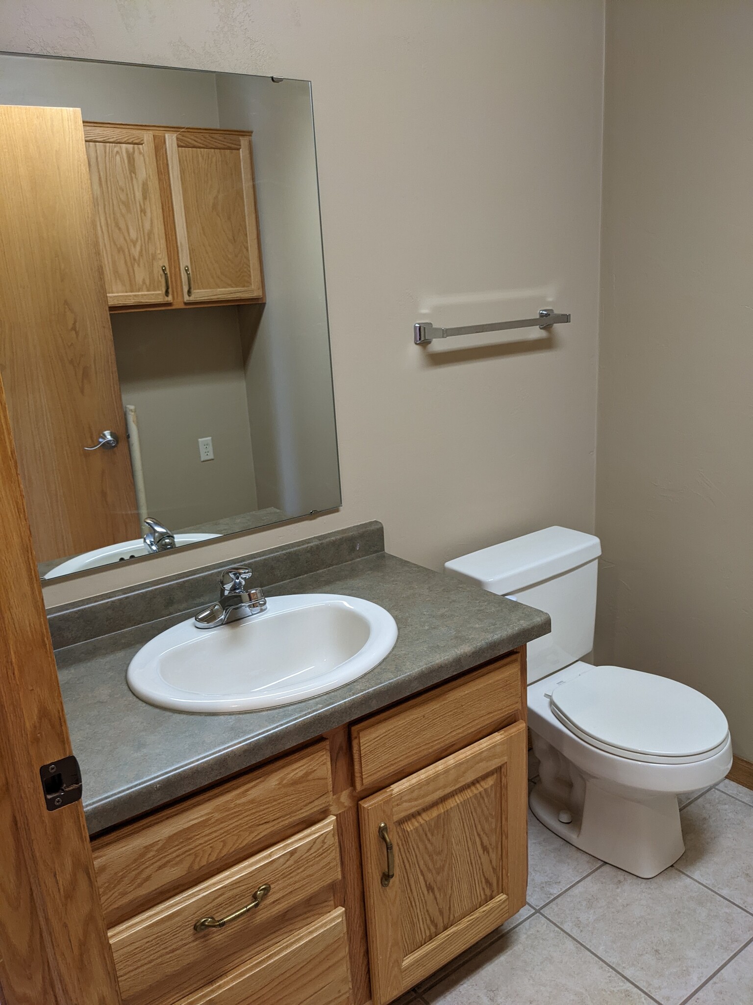 1st Bath/Laundry - 5335 Brookview Dr