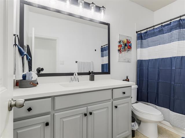 Building Photo - 708 Sandbox Dr